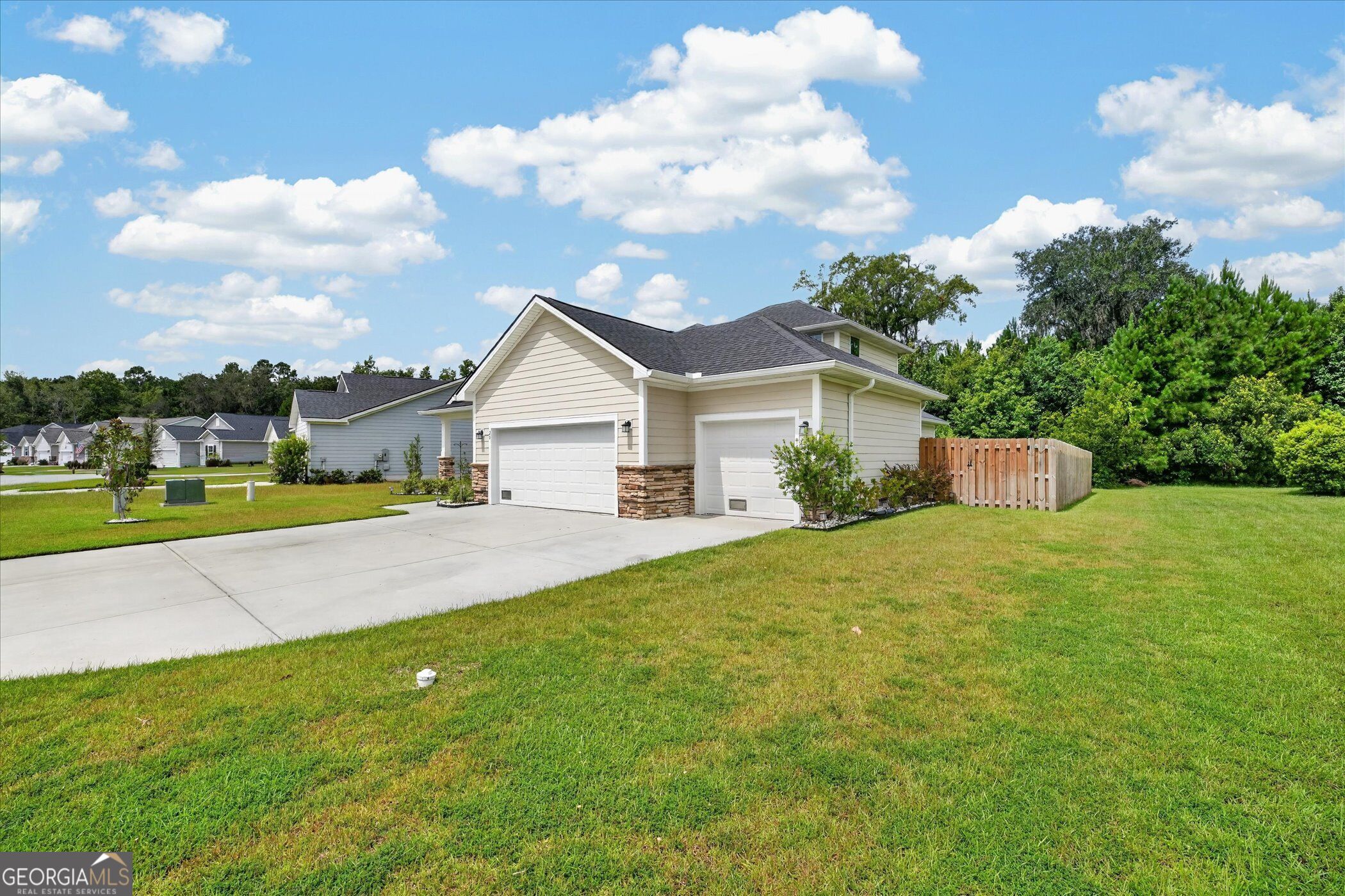 20 Nettleton Lane Property Photo 4