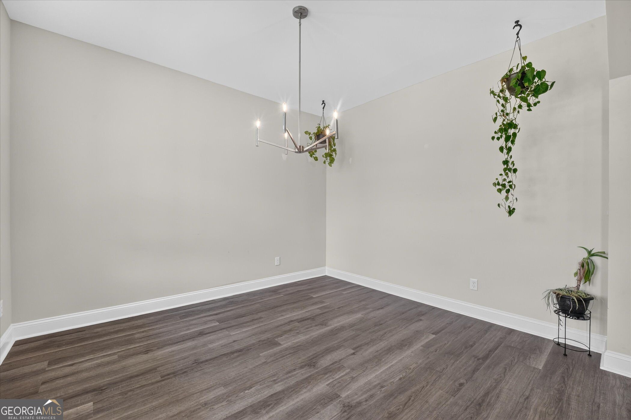 20 Nettleton Lane Property Photo 7