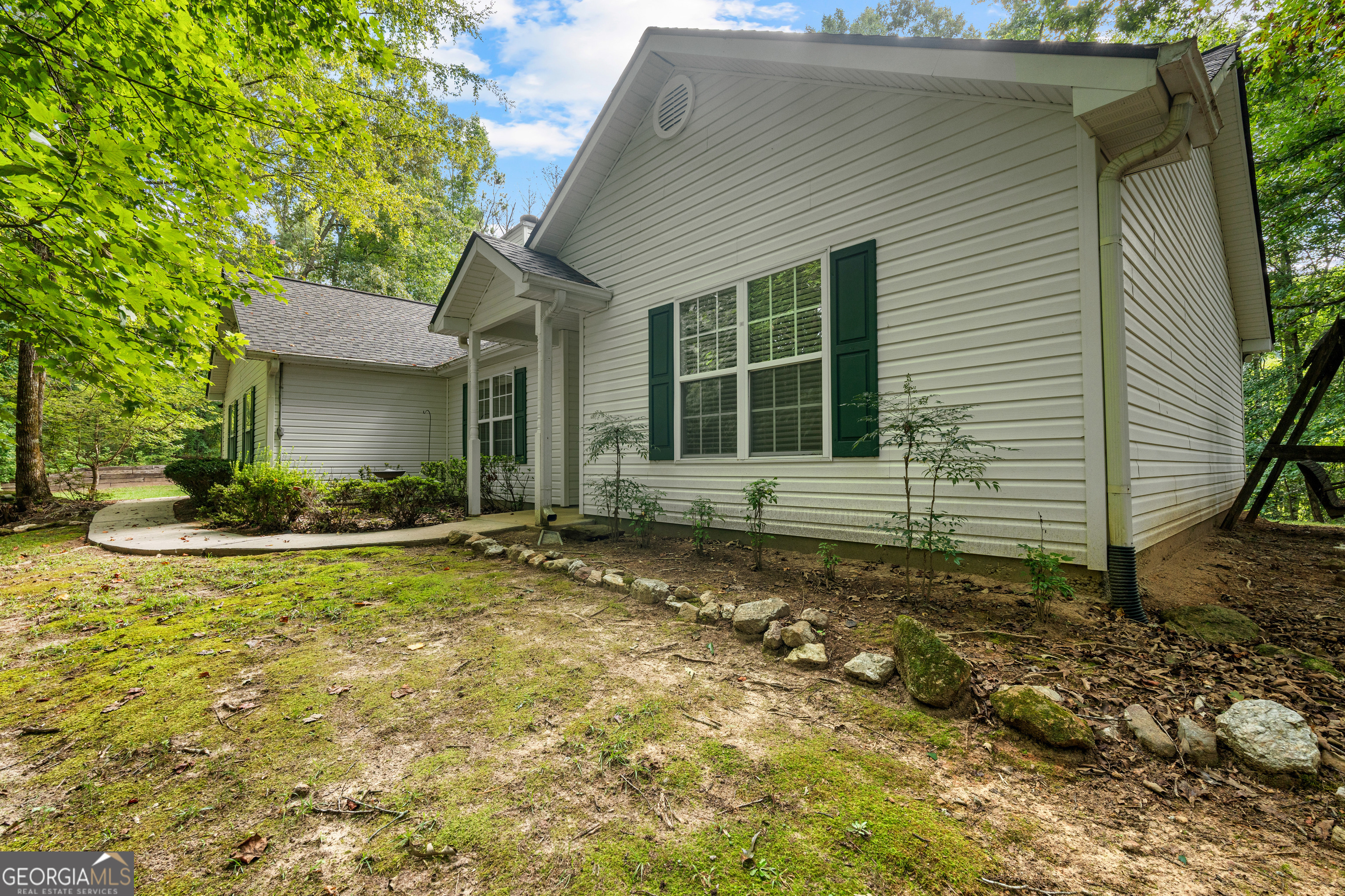 270 Hendrix Road Property Photo 4