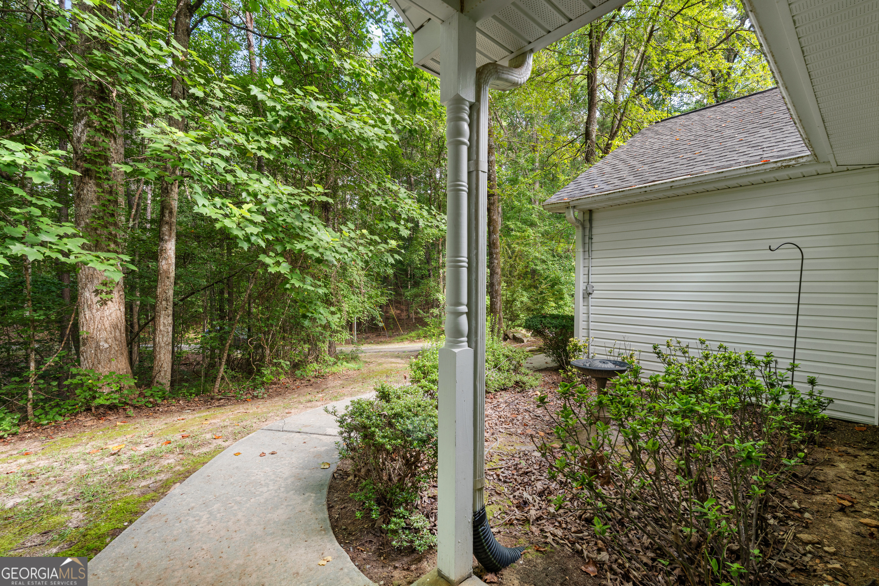 270 Hendrix Road Property Photo 5