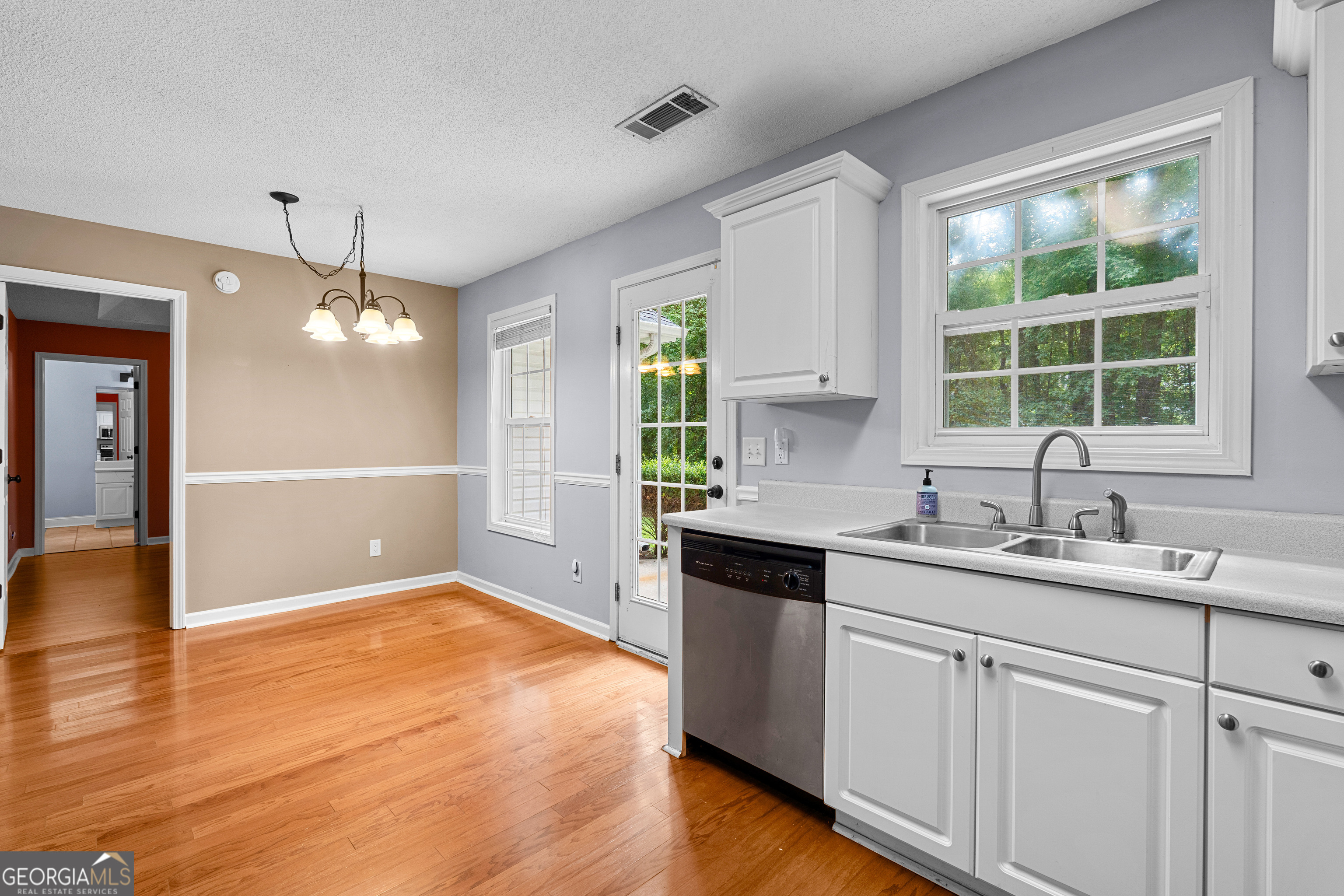 270 Hendrix Road Property Photo 12
