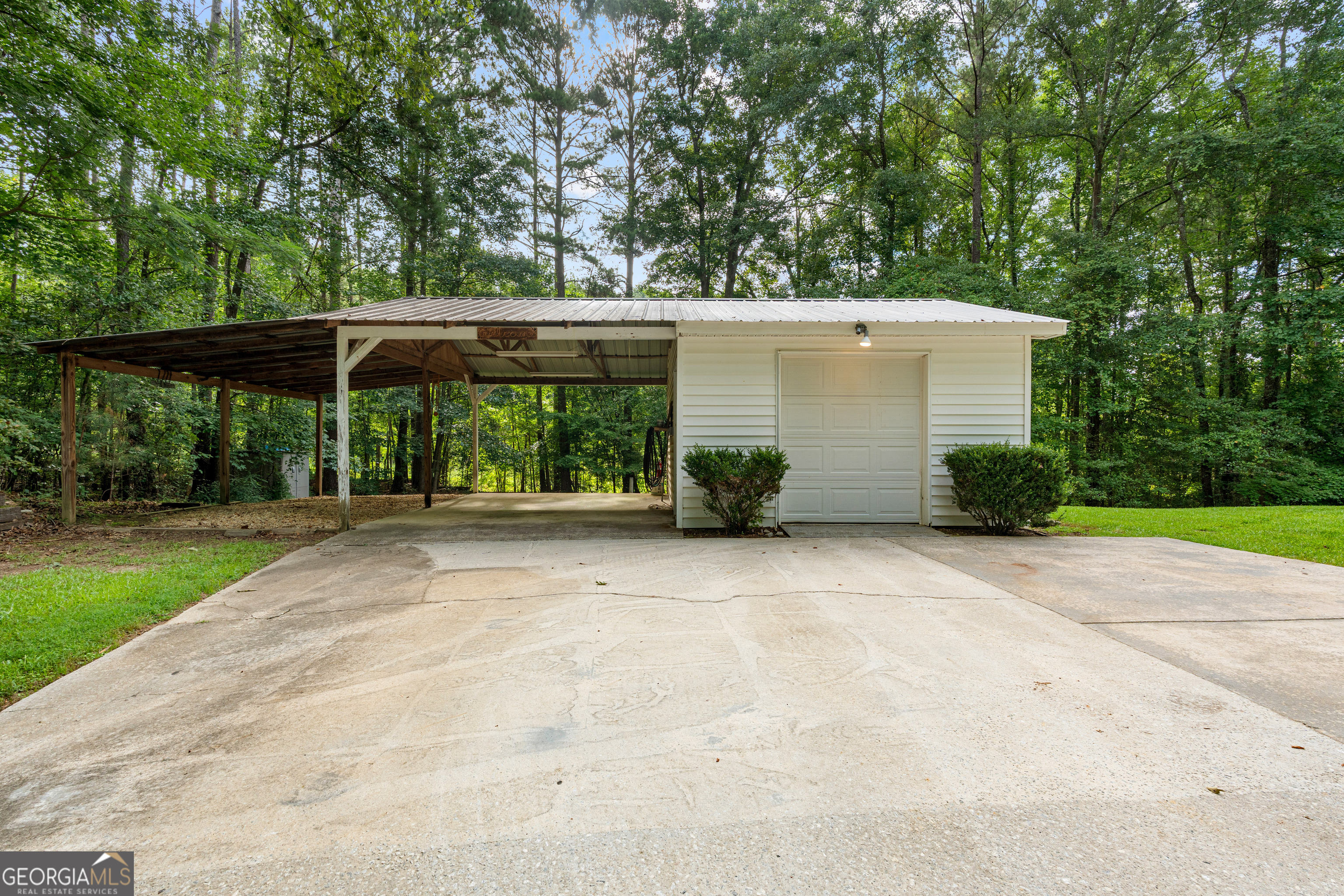 270 Hendrix Road Property Photo 33