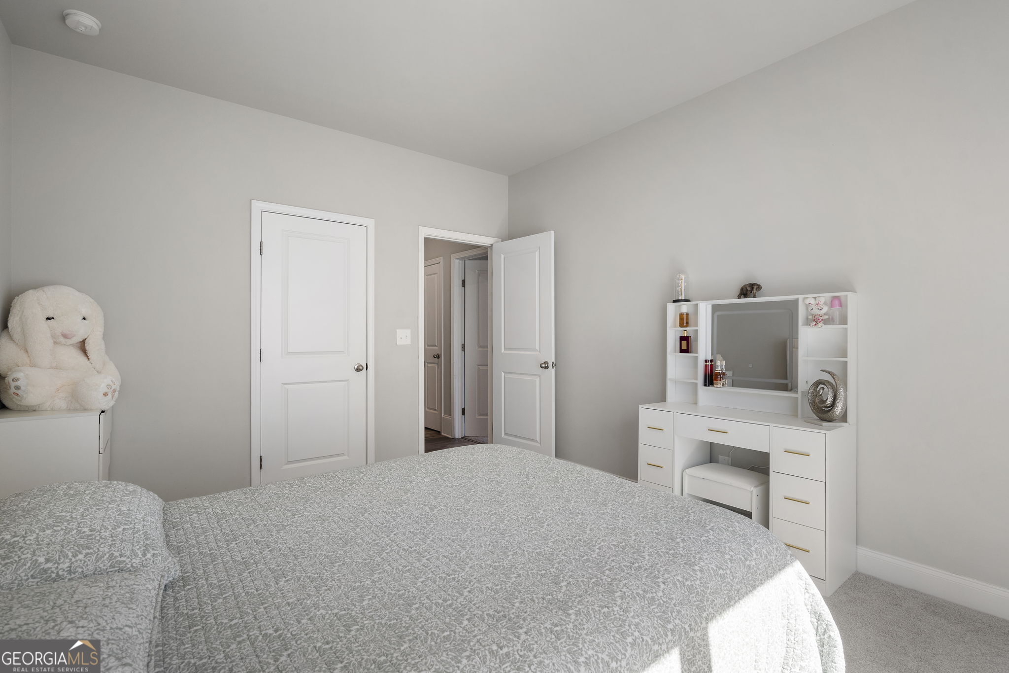 1880 Grand Lanier Drive Property Photo 23