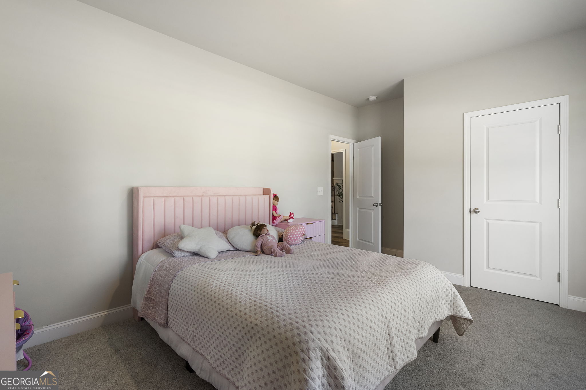1880 Grand Lanier Drive Property Photo 25