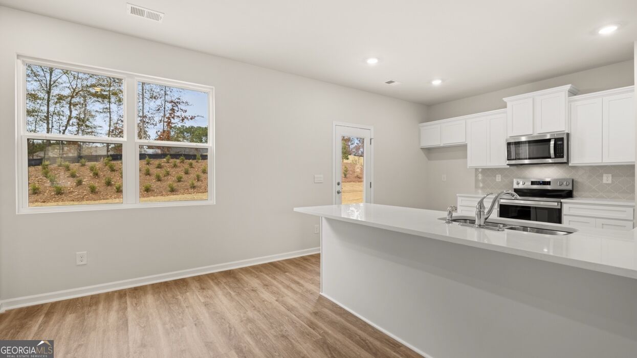 254 Bristol Boulevard Property Photo 10