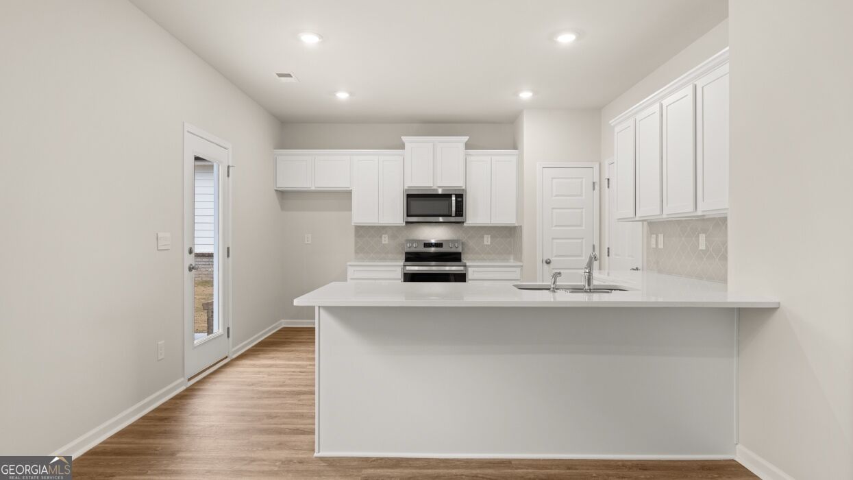 254 Bristol Boulevard Property Photo 12