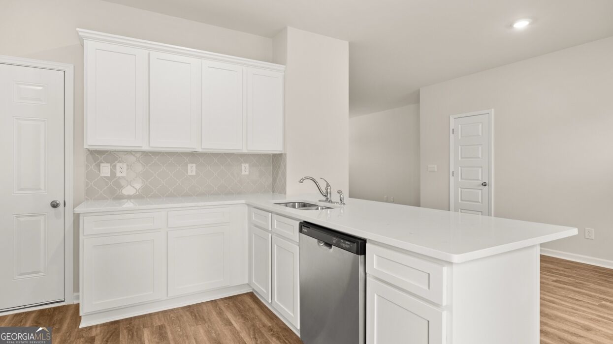 254 Bristol Boulevard Property Photo 15