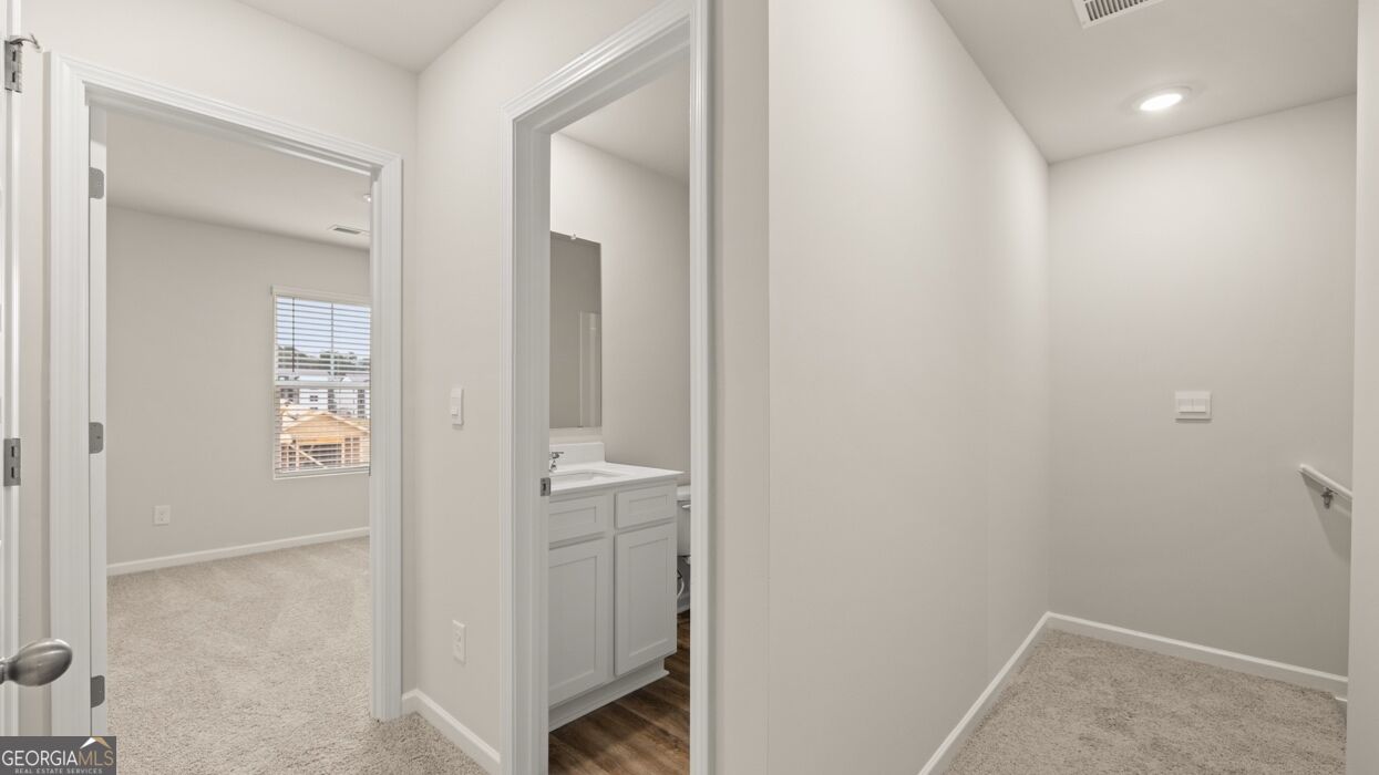 254 Bristol Boulevard Property Photo 22