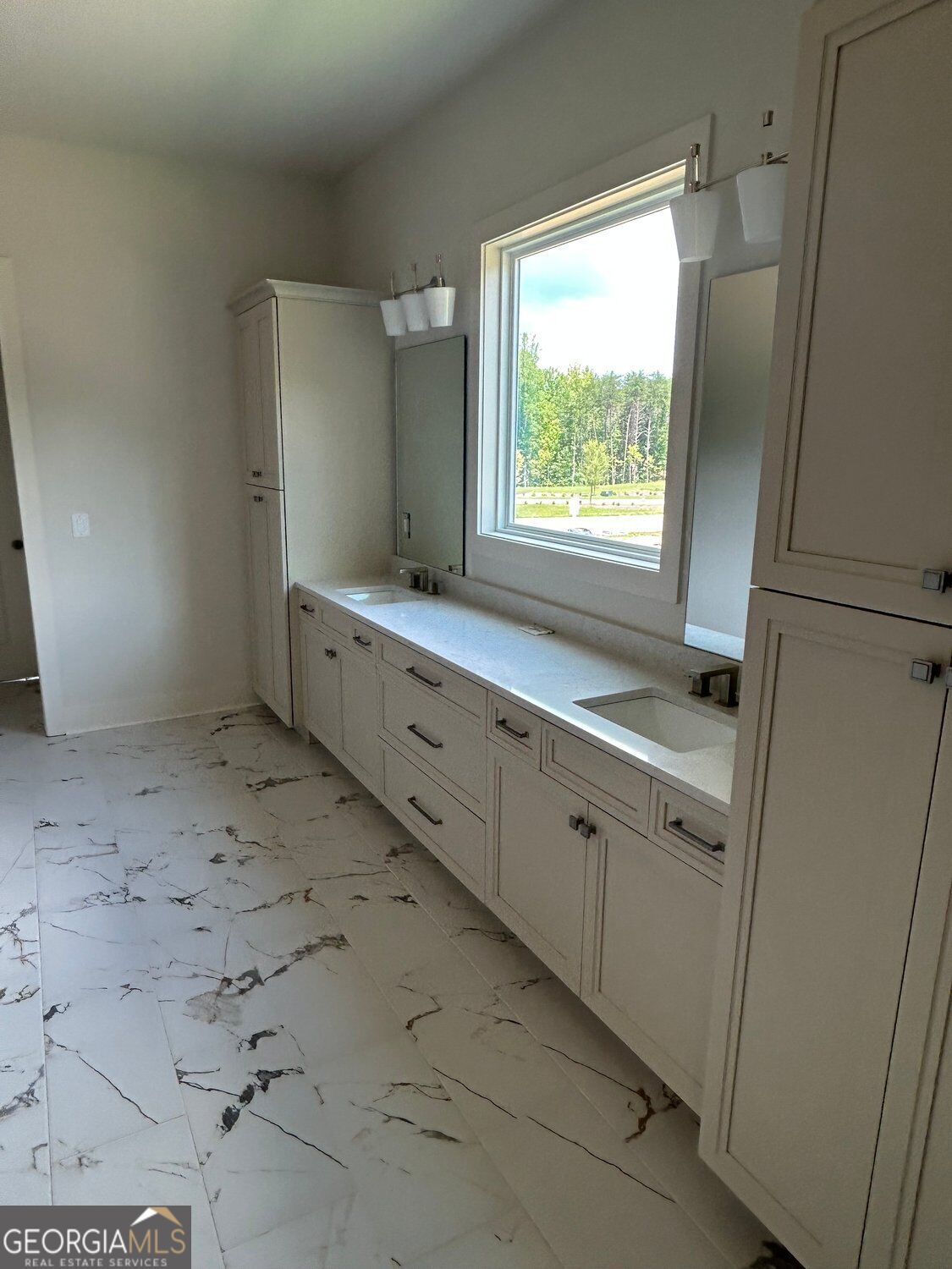 1622 Ahaluna Drive Property Photo 8
