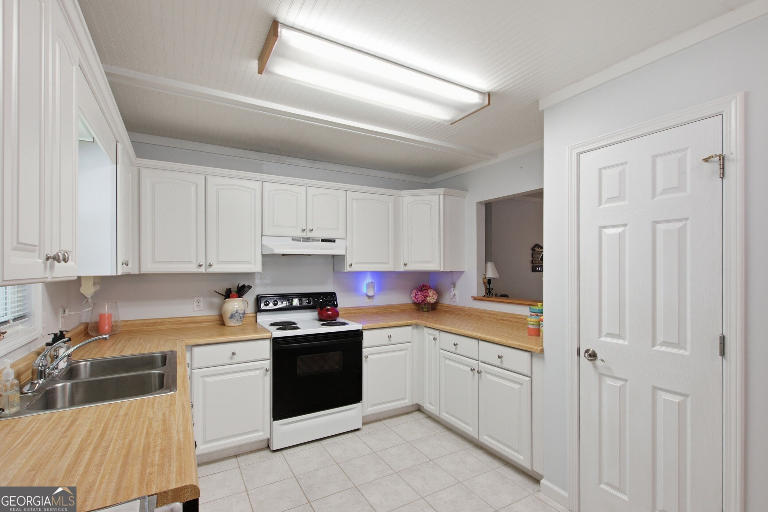 834 Hardy Road Property Photo 8