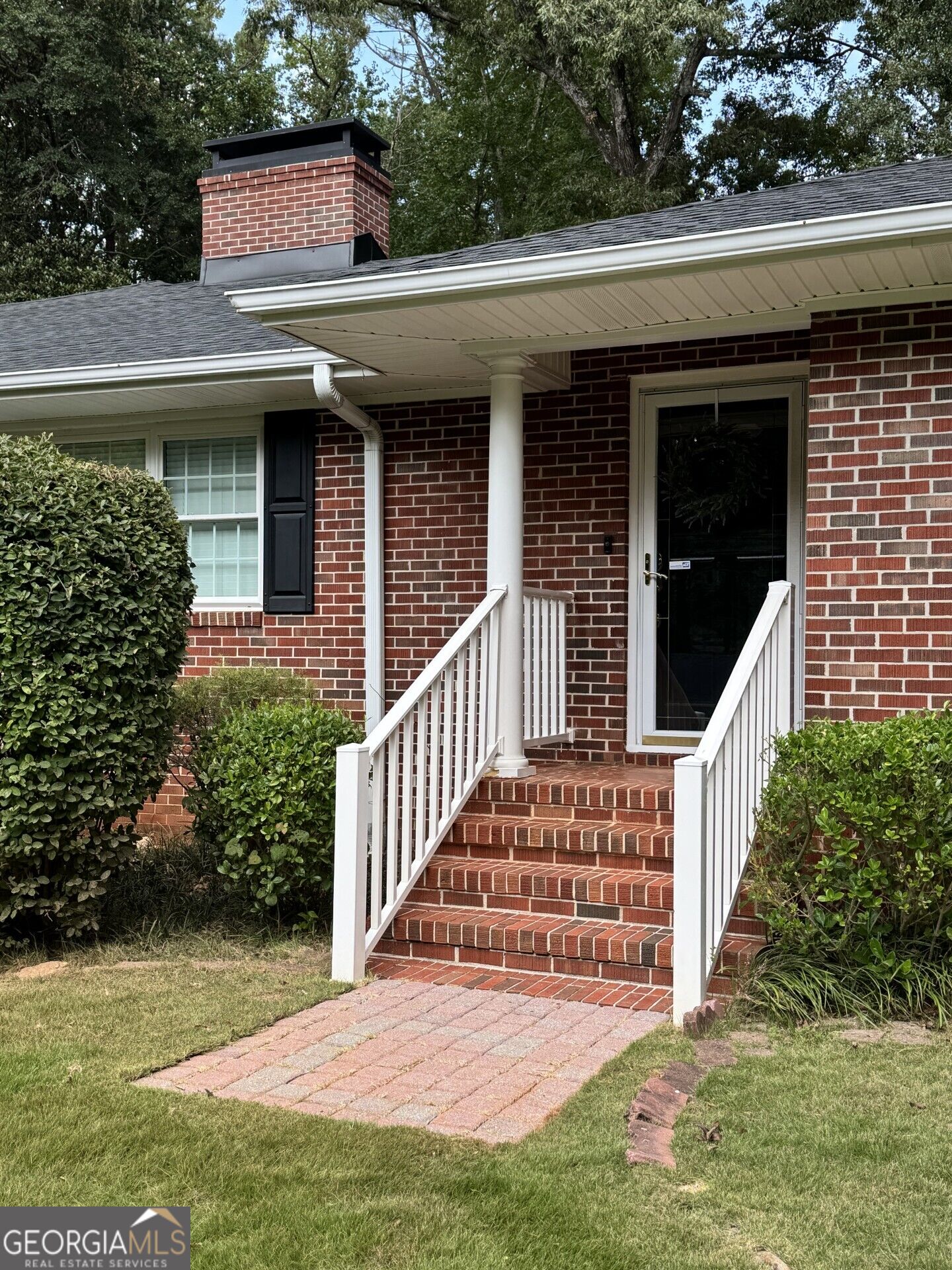 715 Ridgecrest Road Property Photo 2