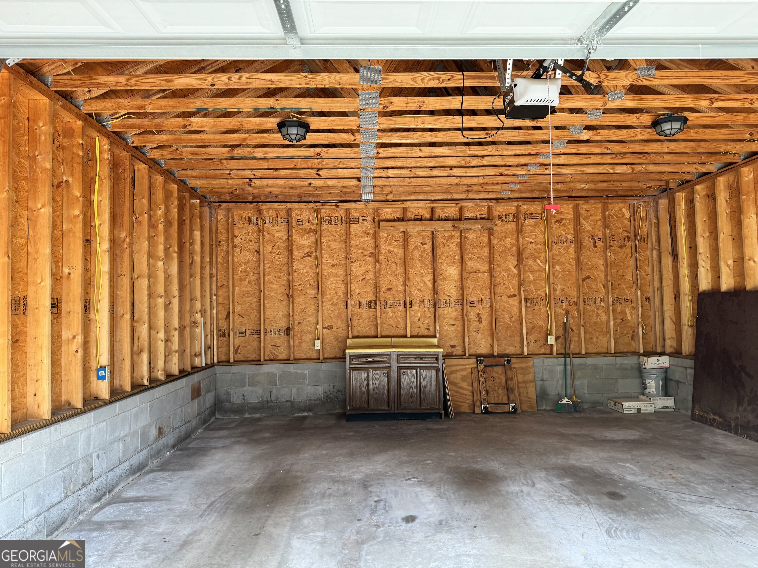 715 Ridgecrest Road Property Photo 9