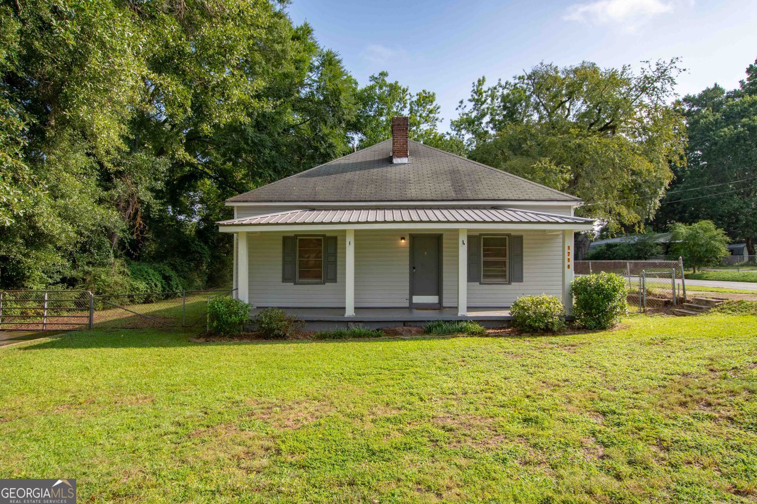 1716 Green Street Ne Property Photo 1