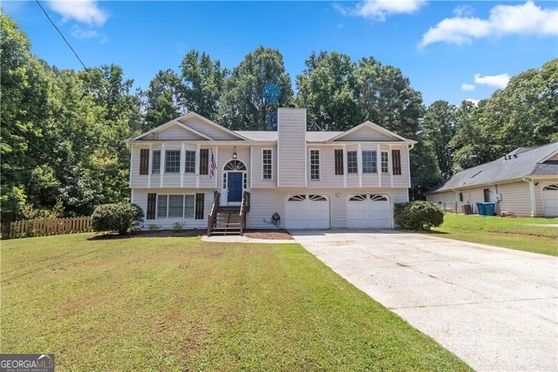 1476 Chateau Circle Property Photo 1
