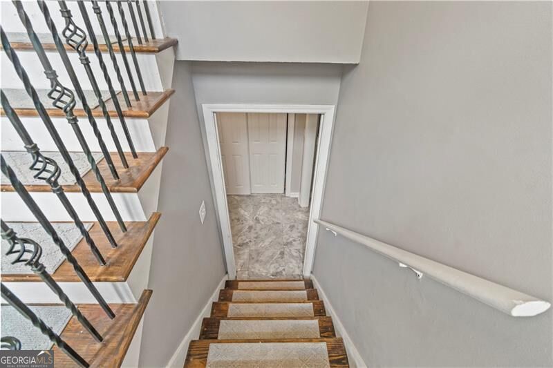 1476 Chateau Circle Property Photo 24