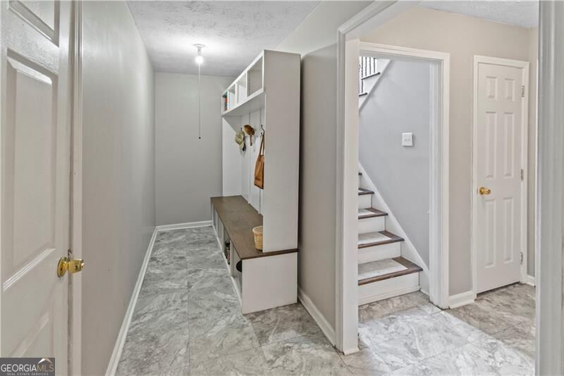 1476 Chateau Circle Property Photo 25