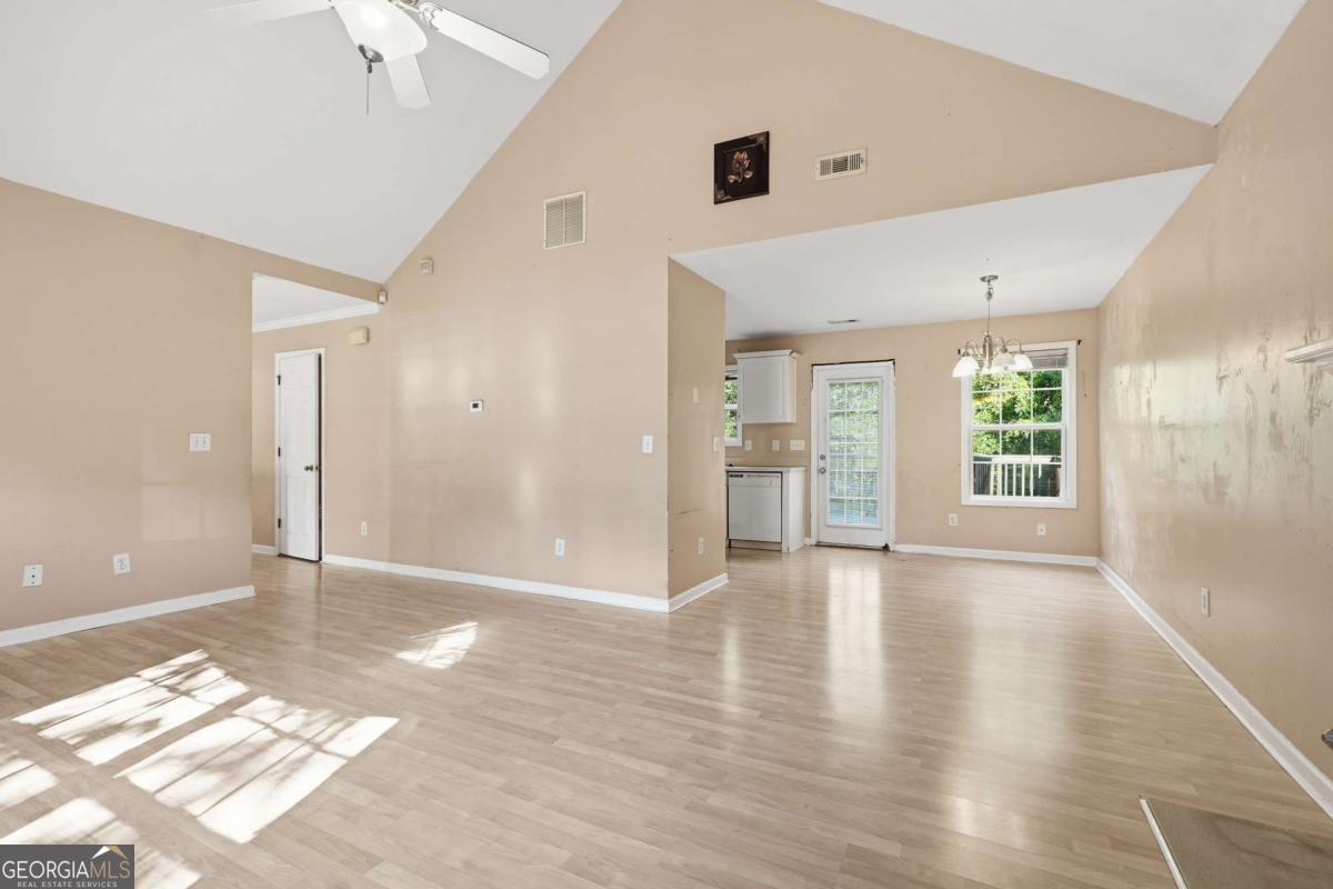 670 Chaseridge Drive Property Photo 5