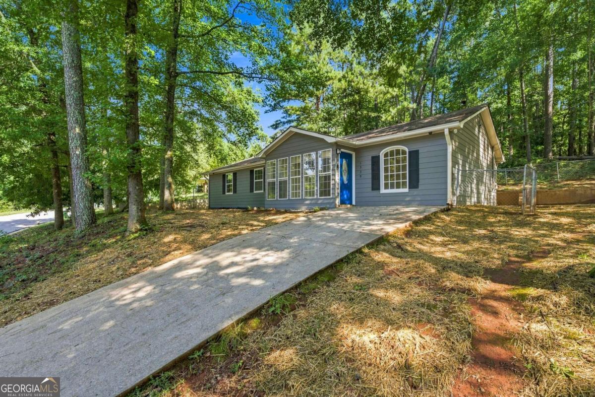 1338 Armstead Circle Property Photo 2