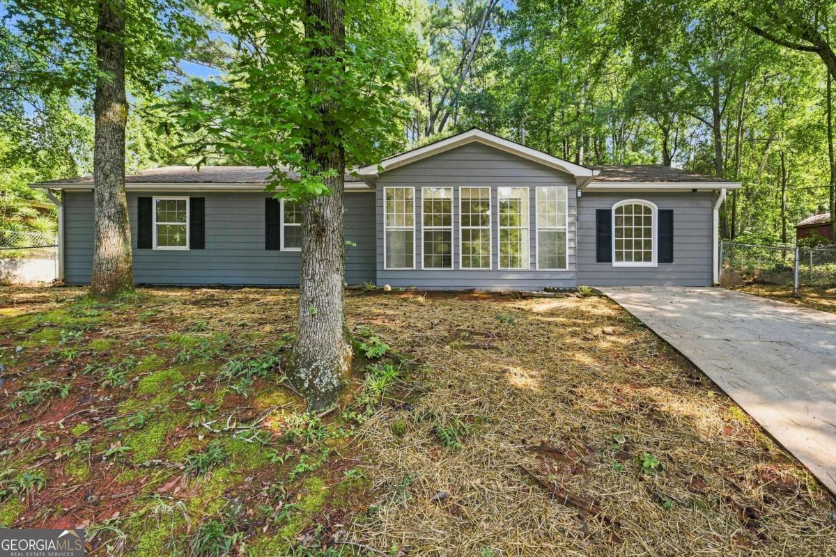 1338 Armstead Circle Property Photo 3