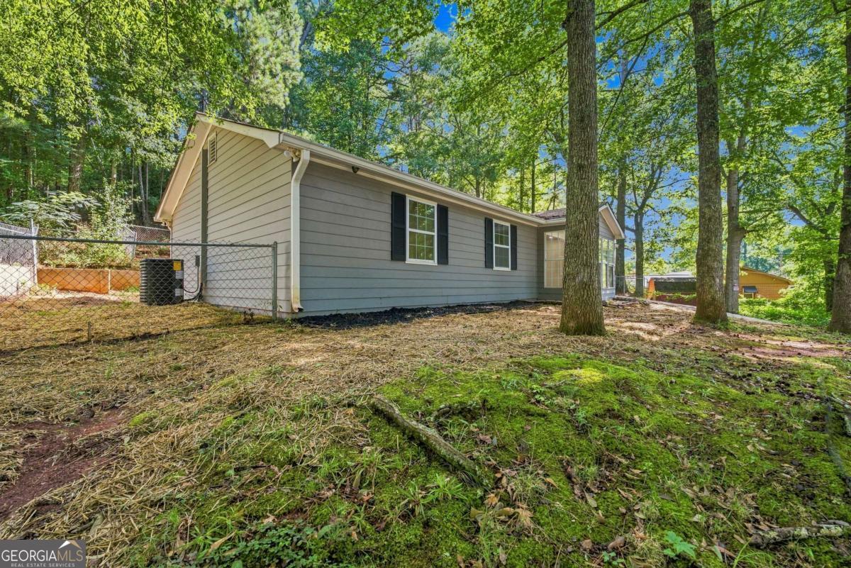 1338 Armstead Circle Property Photo 4