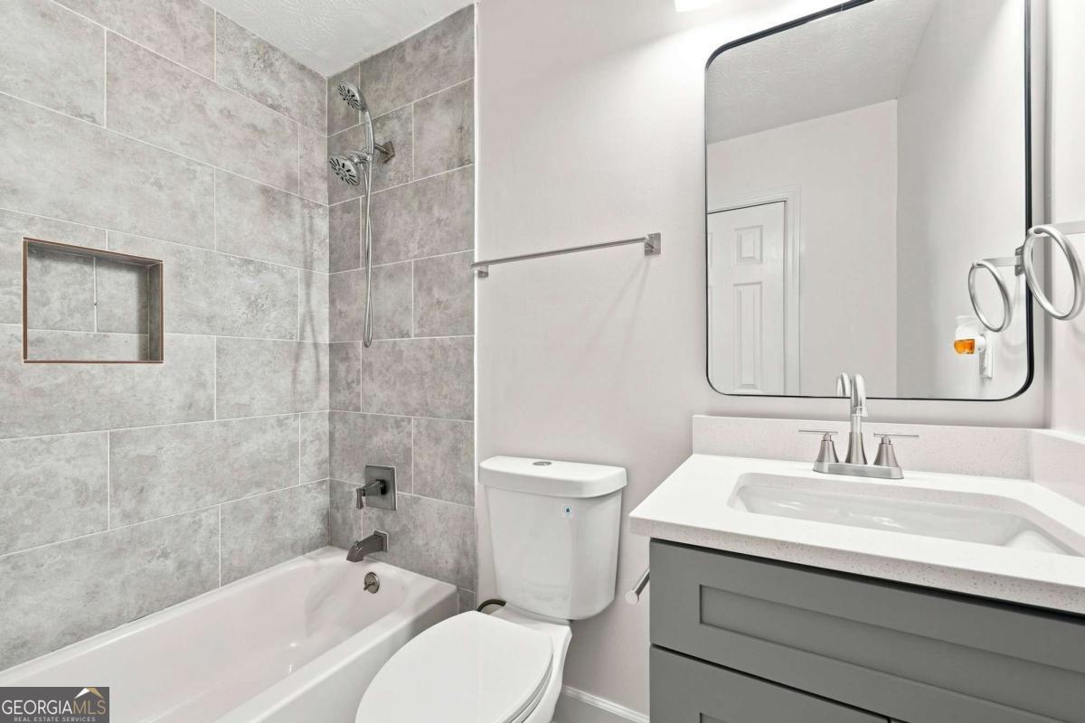 1338 Armstead Circle Property Photo 17