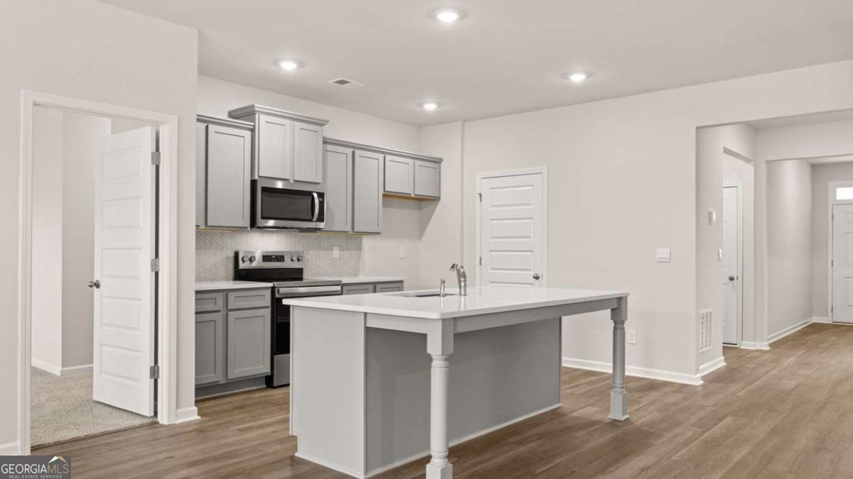 263 Bristol Boulevard Property Photo 16