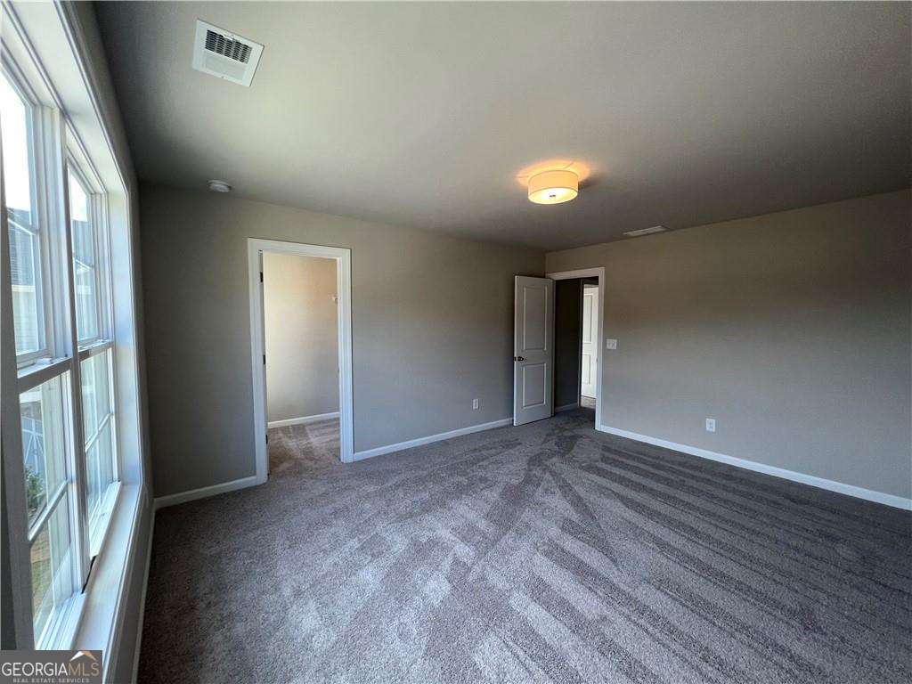 336 Lakeside Court Property Photo 11