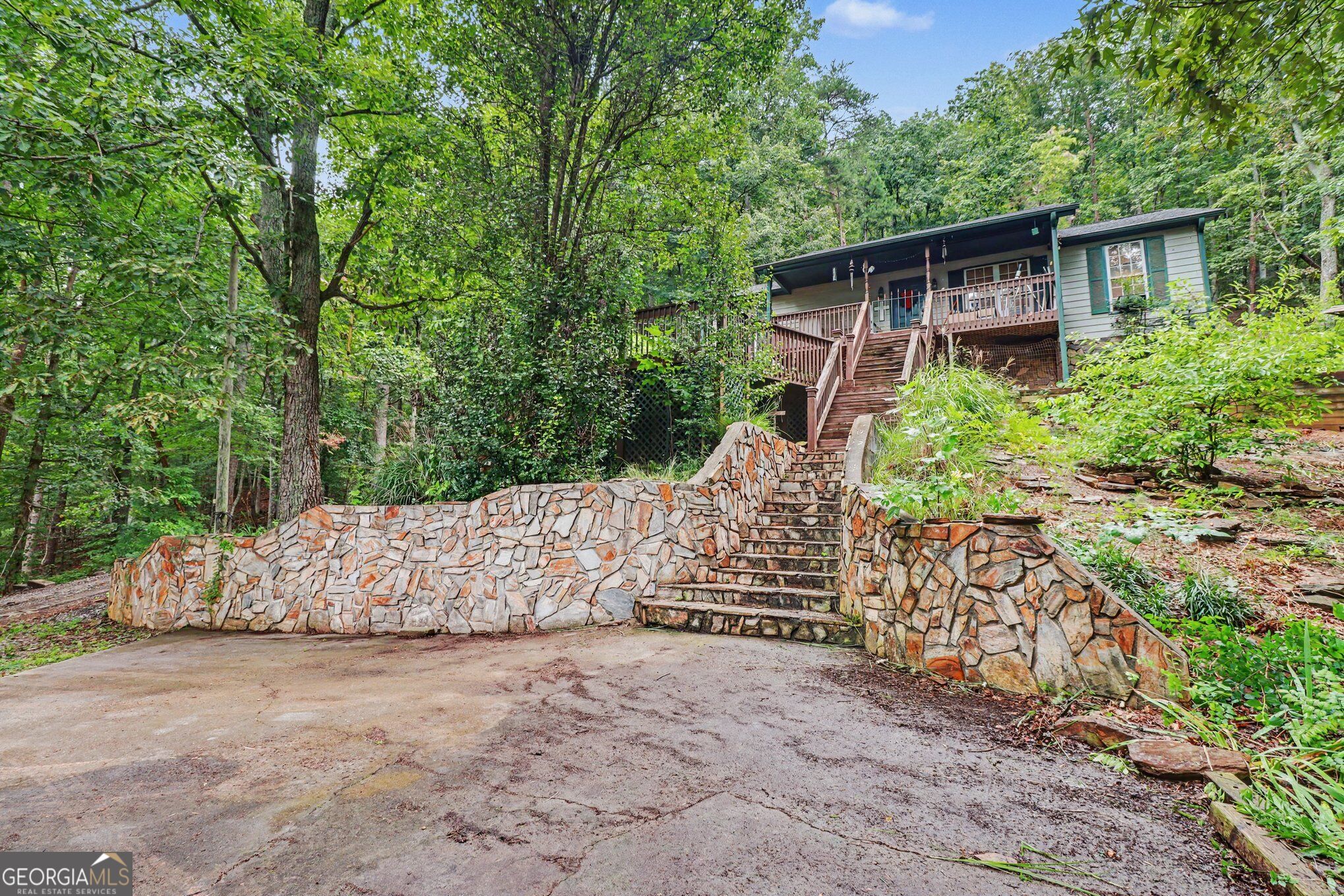 97 Hill Crest Drive Property Photo 9