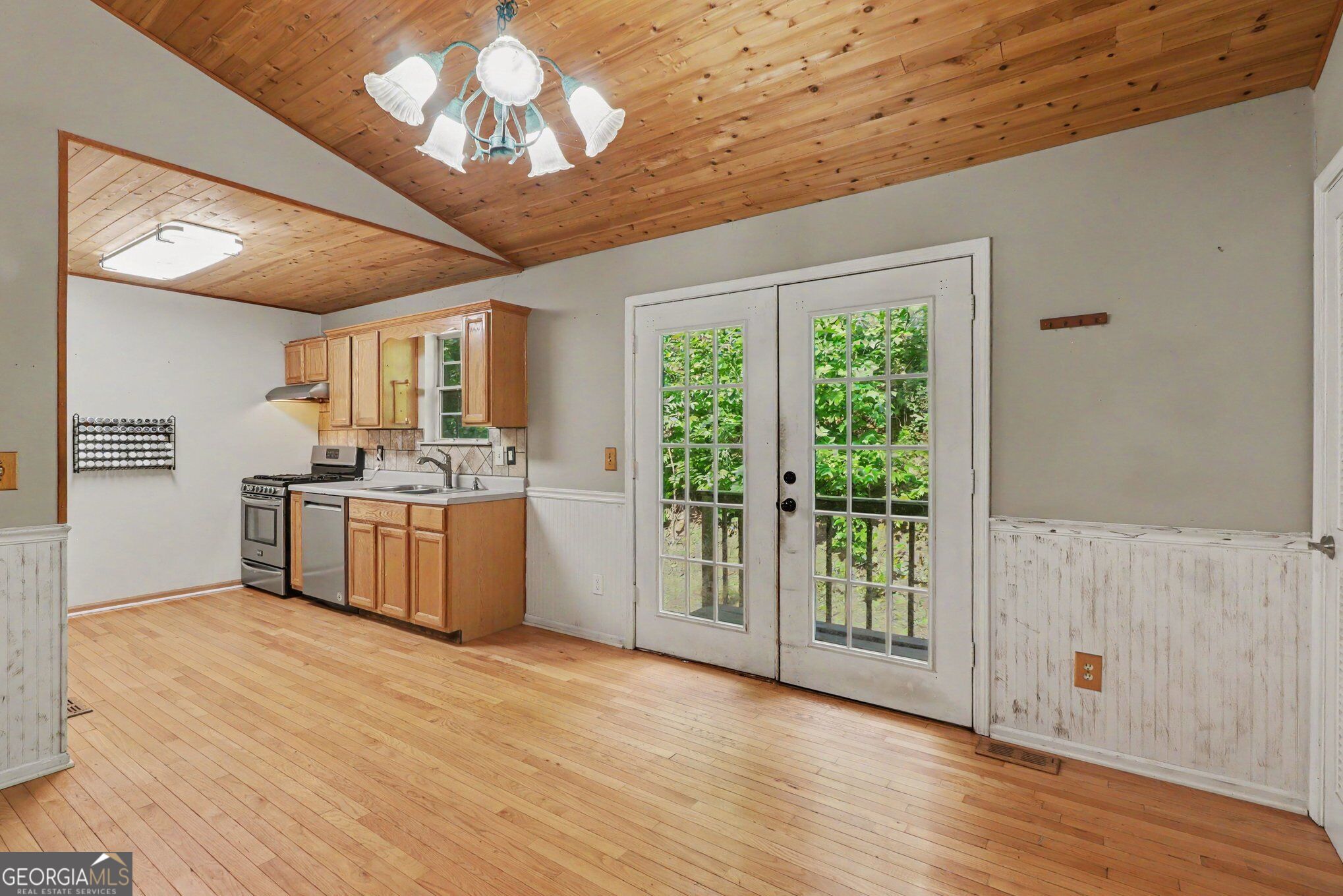 97 Hill Crest Drive Property Photo 18