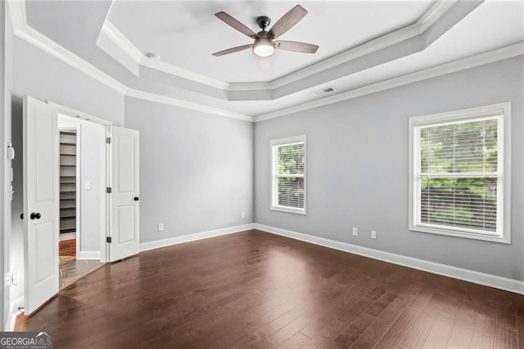 1044 Township Square Property Photo 19