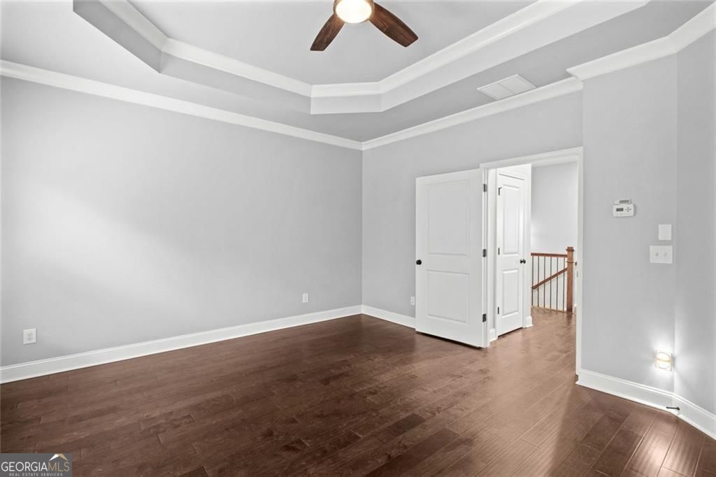 1044 Township Square Property Photo 20