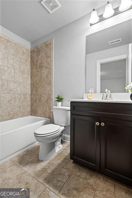 1044 Township Square Property Photo 31