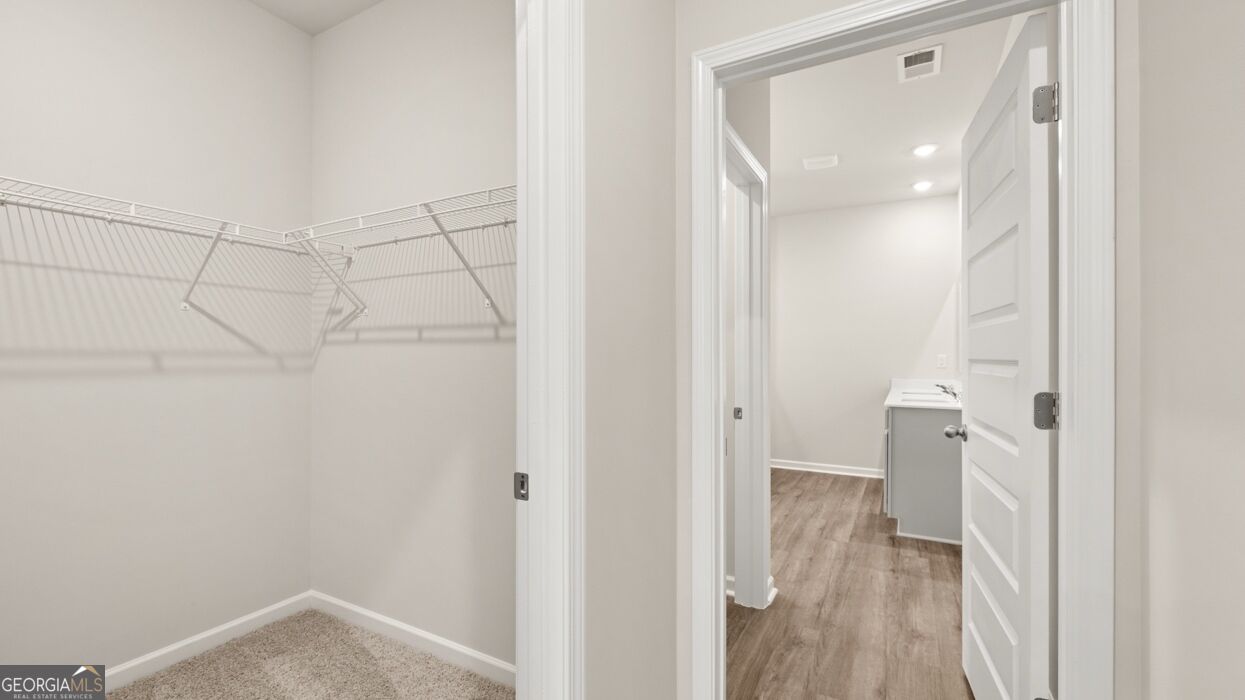 300 Bristol Boulevard Property Photo 19