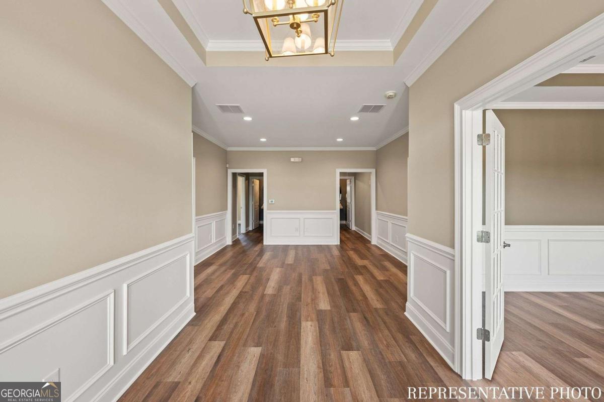 1060 Garland Drive # 200 Property Photo 3