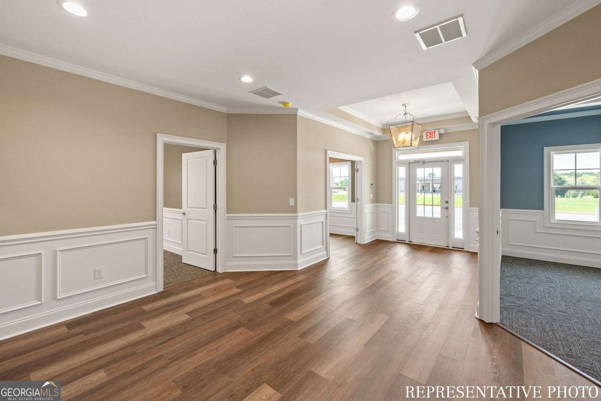 1060 Garland Drive # 200 Property Photo 4