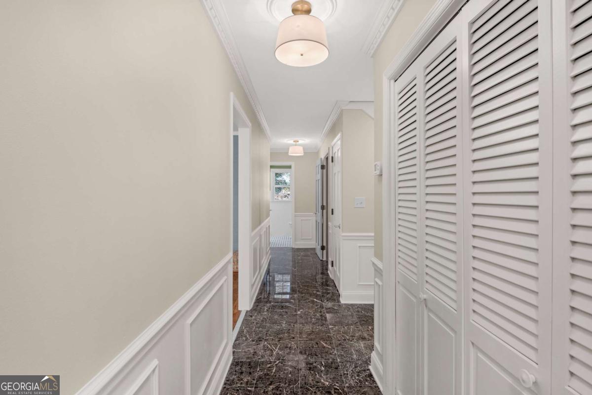1808 Seminole Trail Property Photo 48