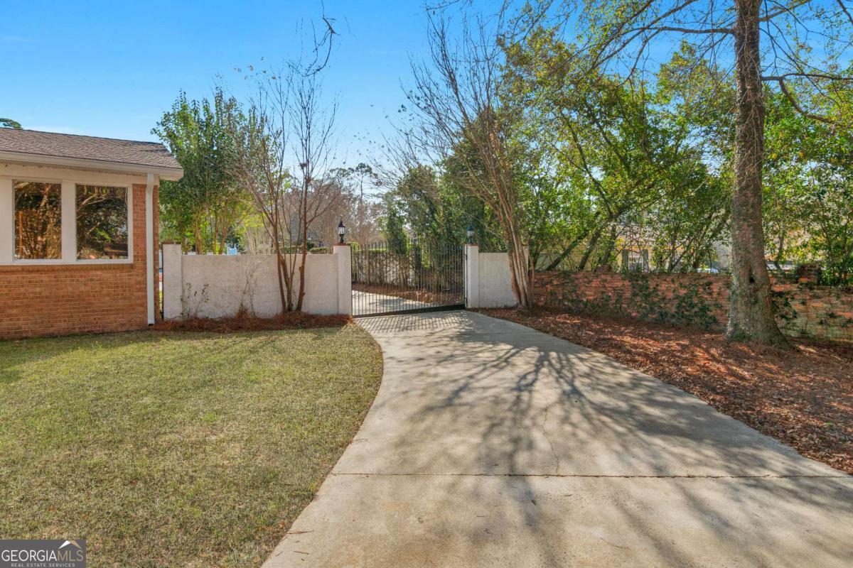 1808 Seminole Trail Property Photo 61