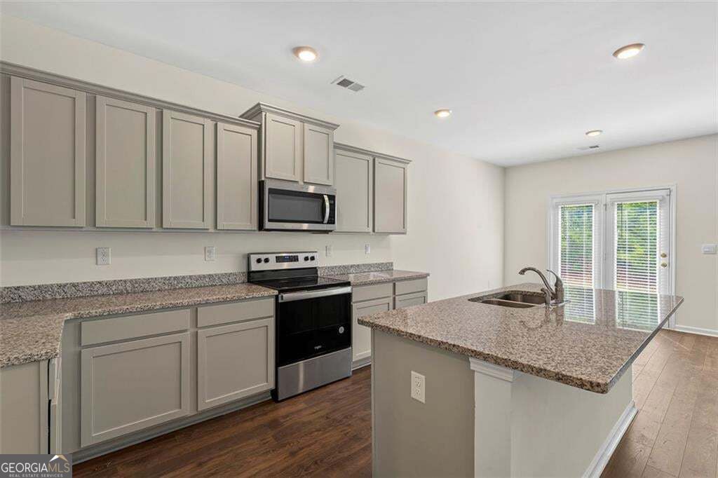 174 Hampton Circle Property Photo 13