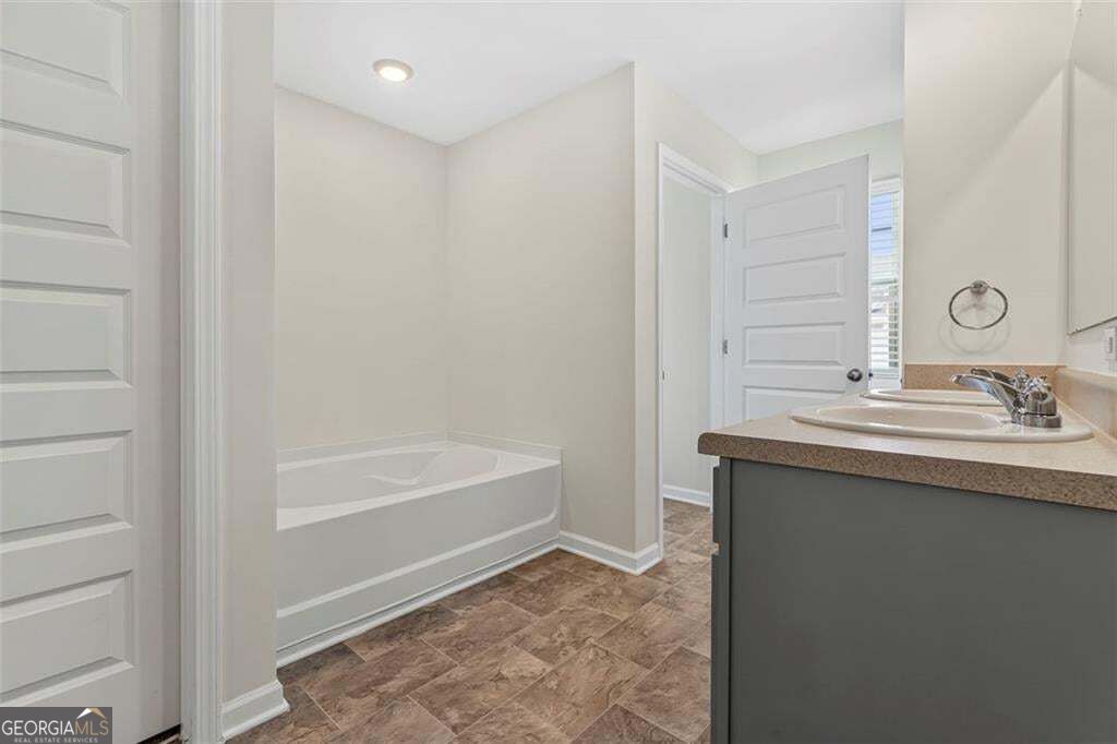174 Hampton Circle Property Photo 17