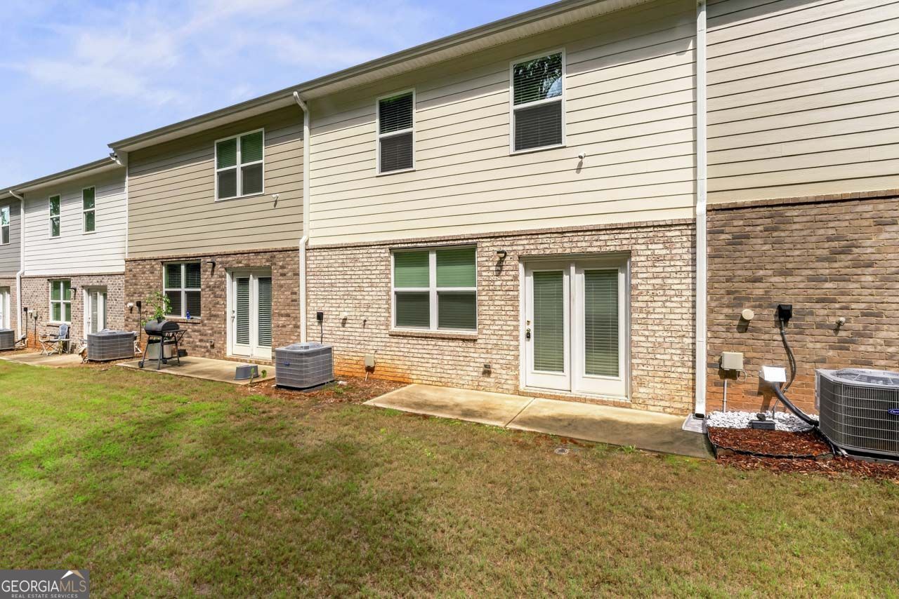 174 Hampton Circle Property Photo 22