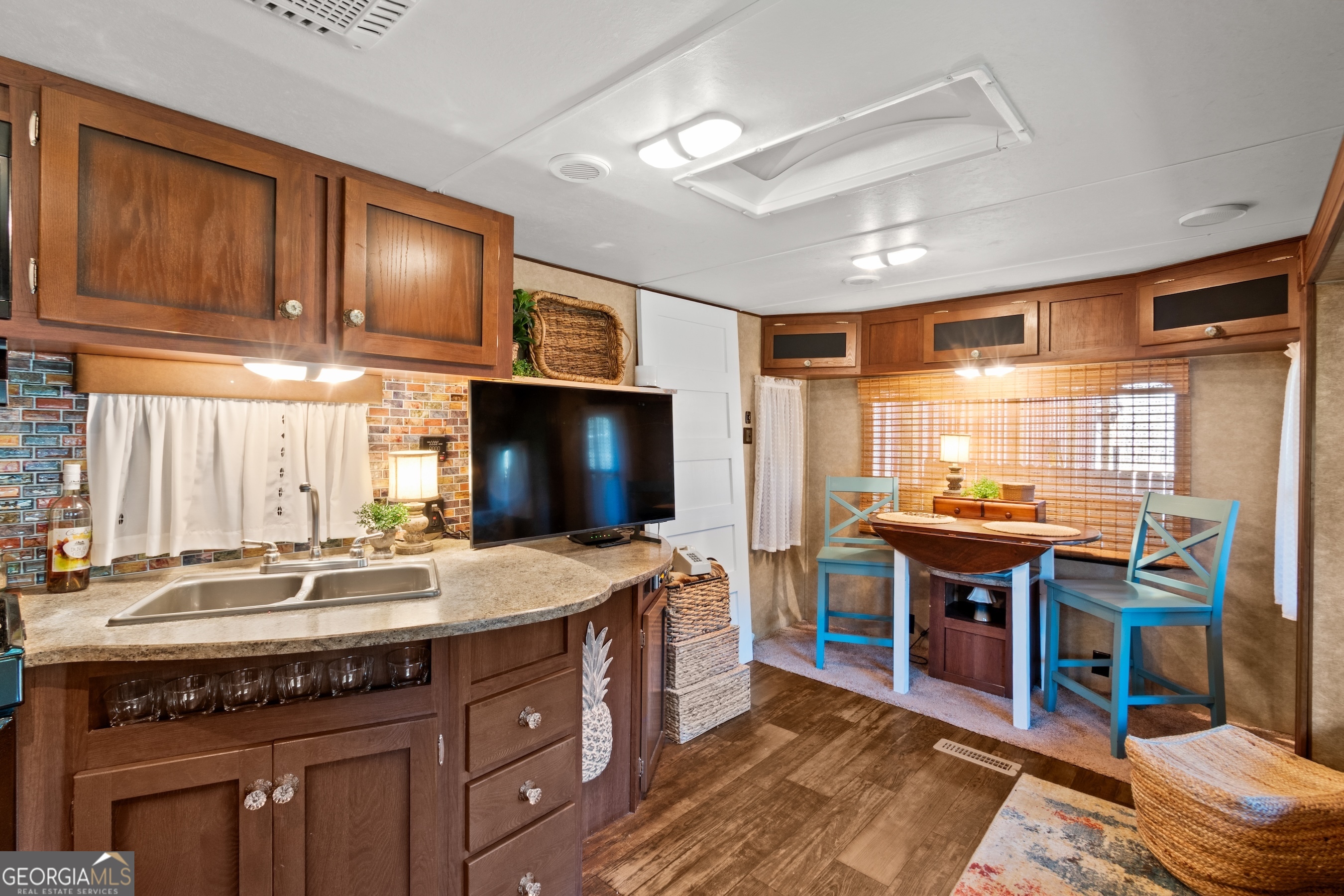 4011 Murphy Highway Property Photo 29