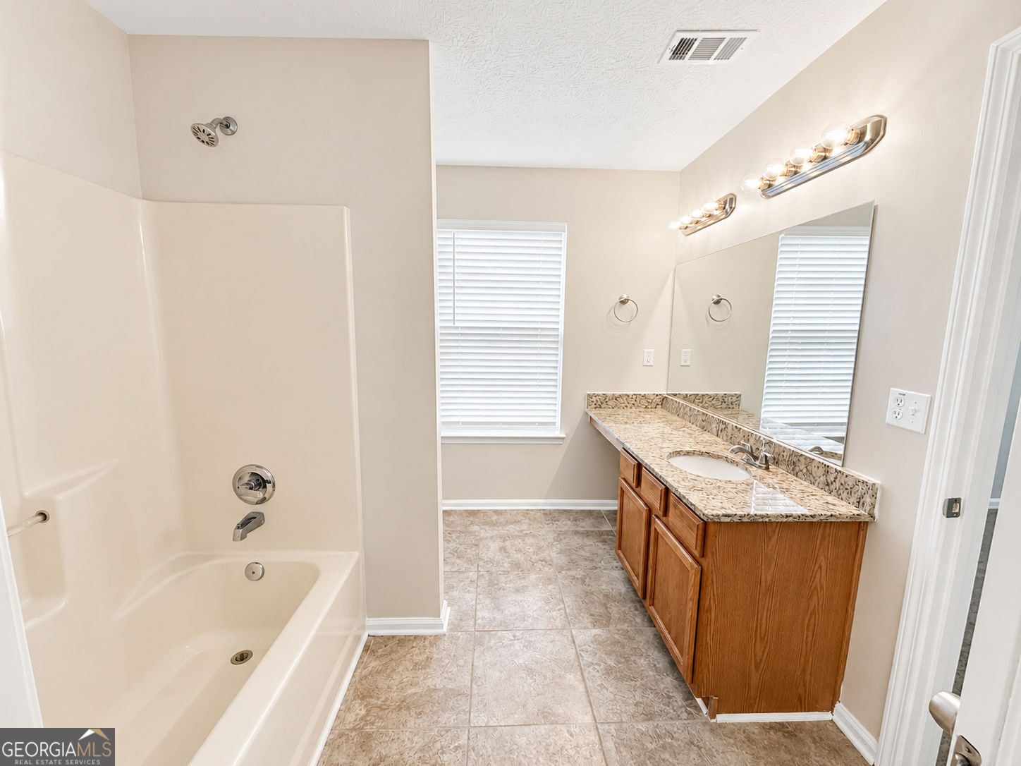 3135 Revere Circle Property Photo 11