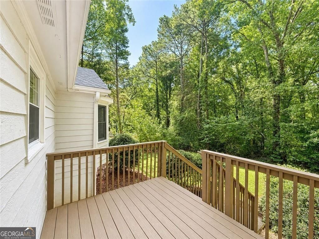 135 Willow Shoals Drive Property Photo 9