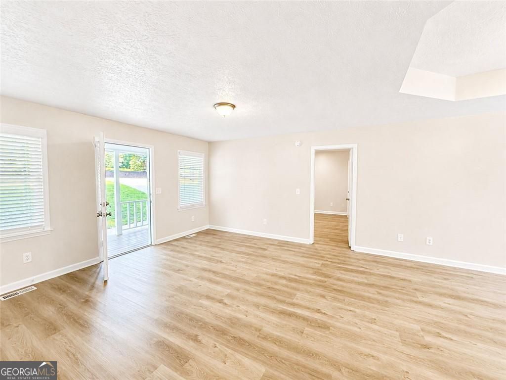 135 Willow Shoals Drive Property Photo 17