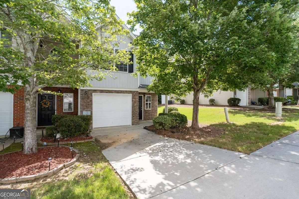 1428 Box Circle Property Photo 2
