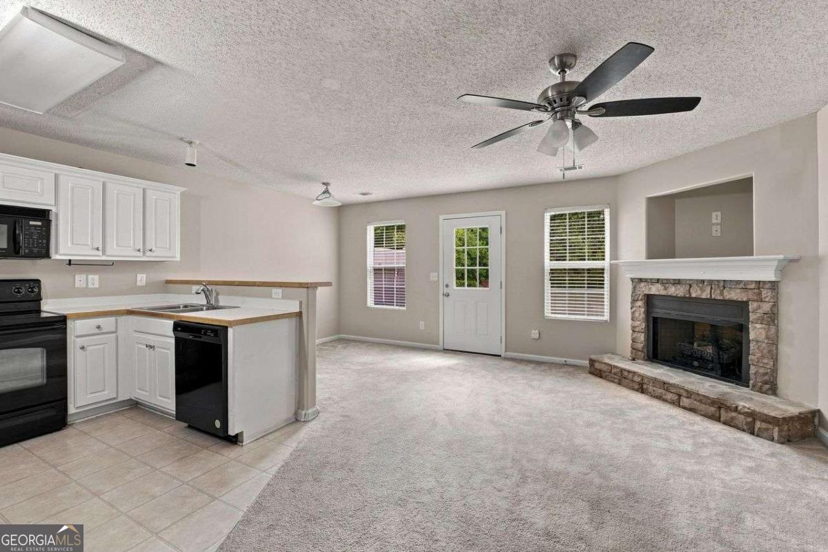 1428 Box Circle Property Photo 8