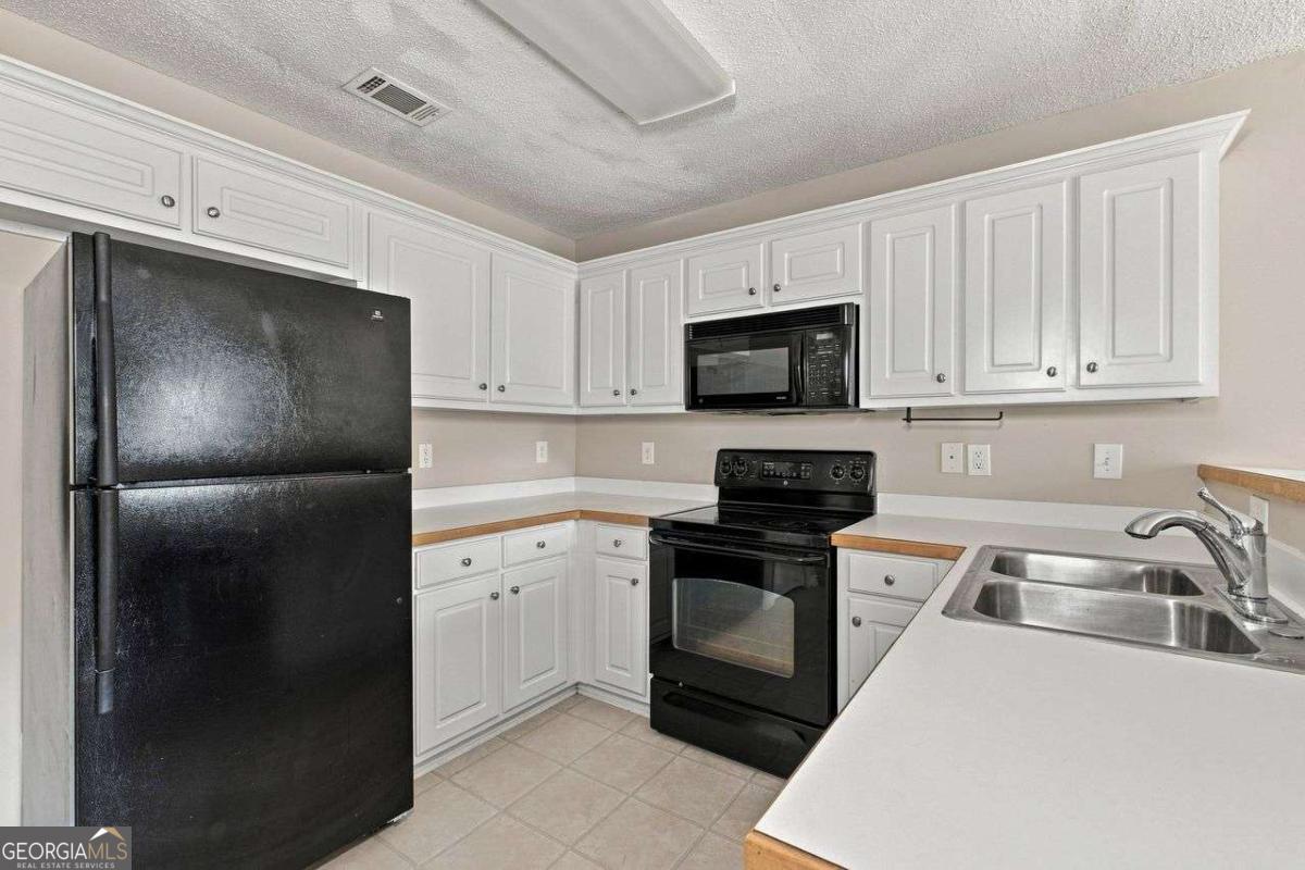 1428 Box Circle Property Photo 10