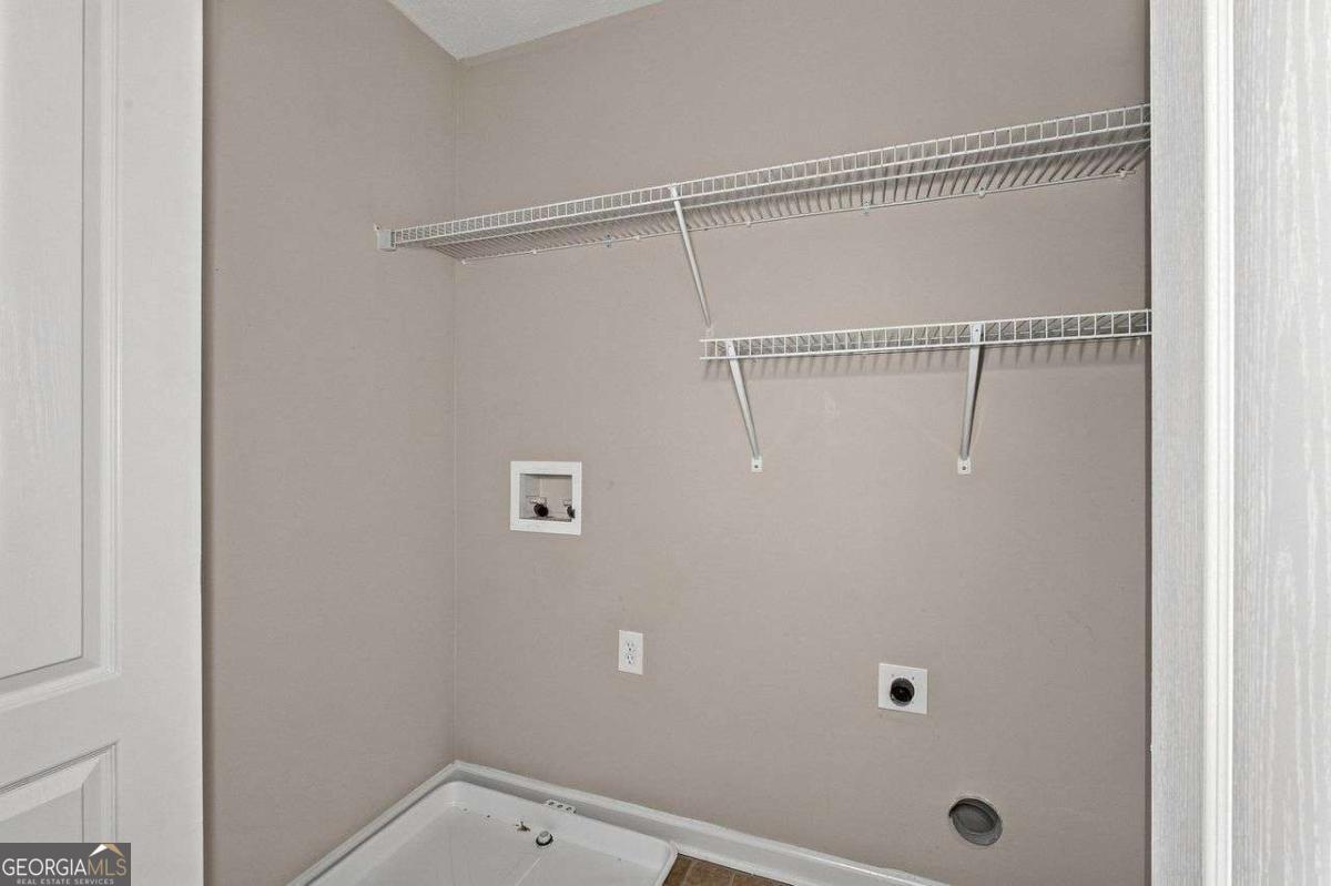 1428 Box Circle Property Photo 18