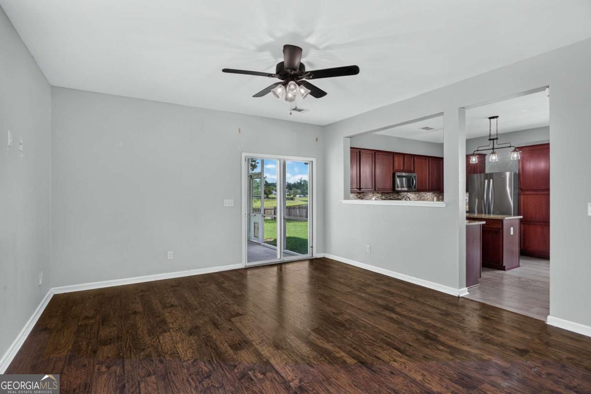 95 Hamilton Grove Drive Property Photo 4