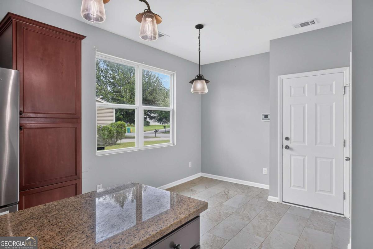 95 Hamilton Grove Drive Property Photo 12